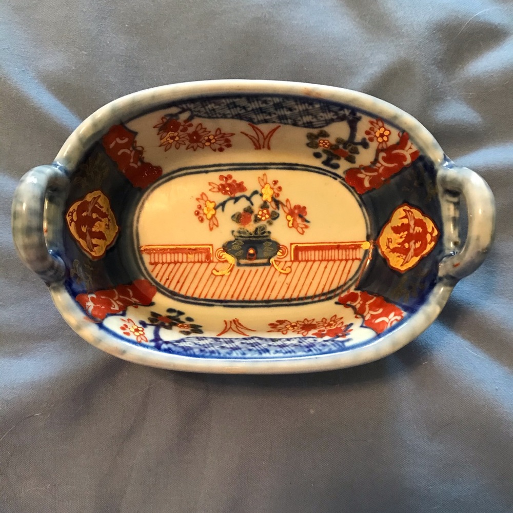 COPY - Small dish (soap dish) use your imagination